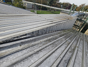 Výměna střešní krytiny a montáž FVE